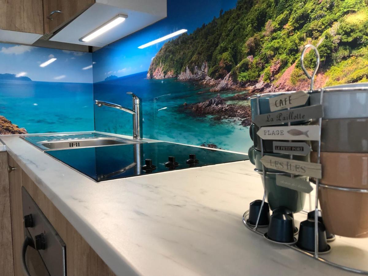Magnifique Appartement En Front De Mer, Caneylles Roses Kültér fotó