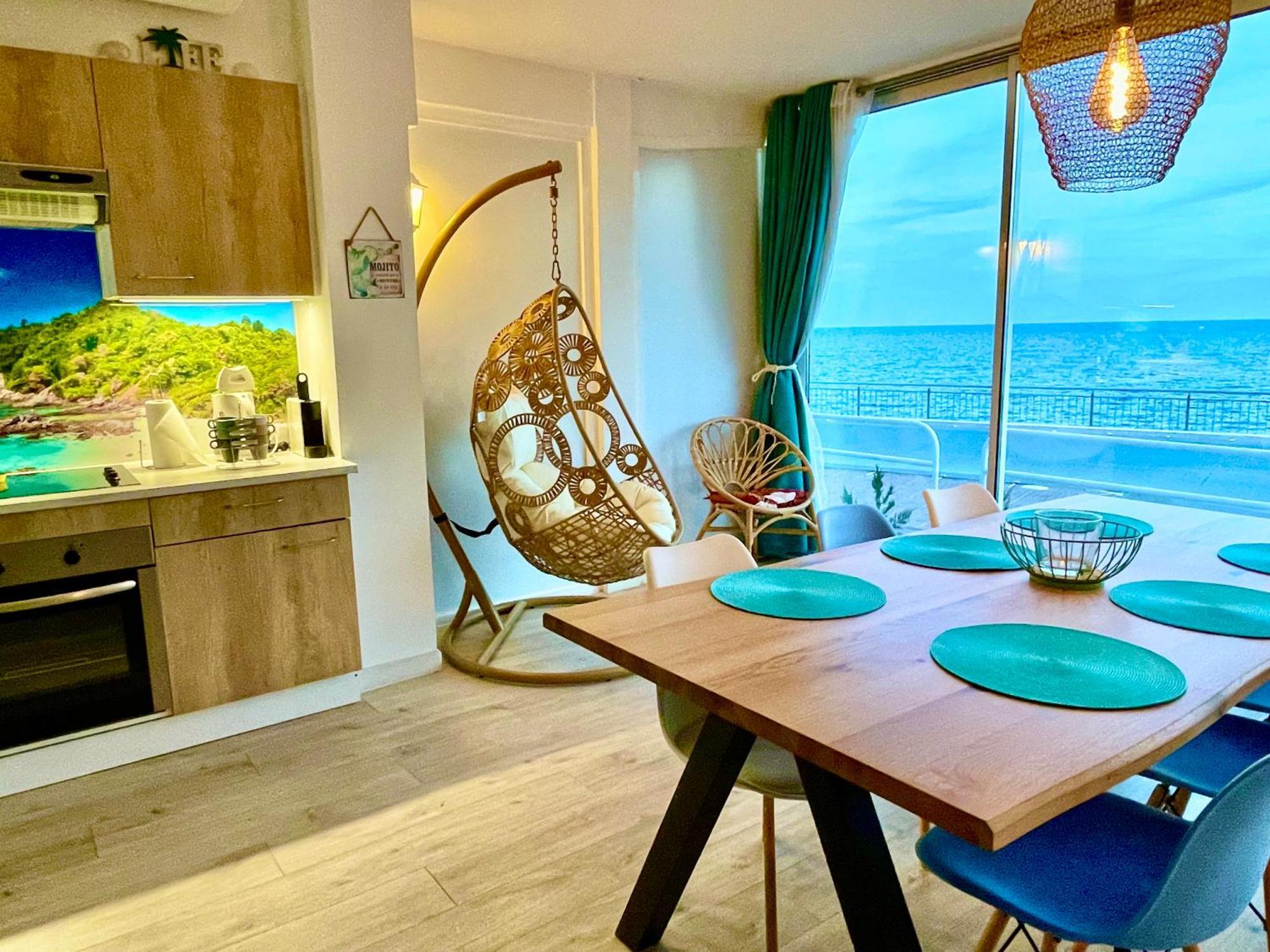 Magnifique Appartement En Front De Mer, Caneylles Roses Kültér fotó